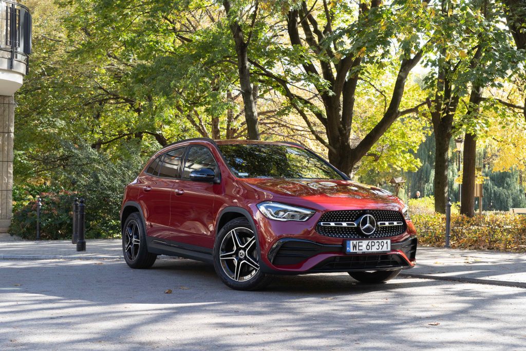 mercedes GLA200 engo cars subskrypcja samochodu Samochód w firmie